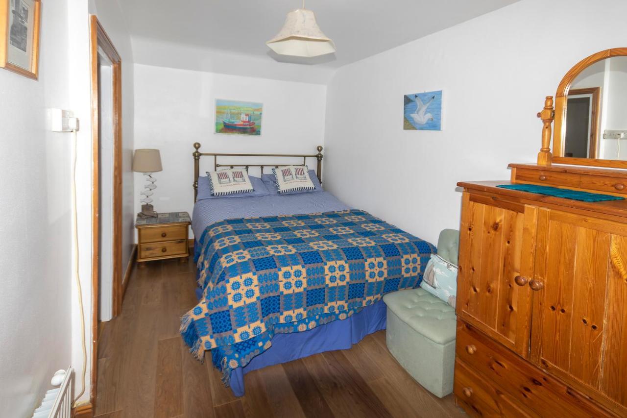 Thorn Cottage Fishguard Extérieur photo