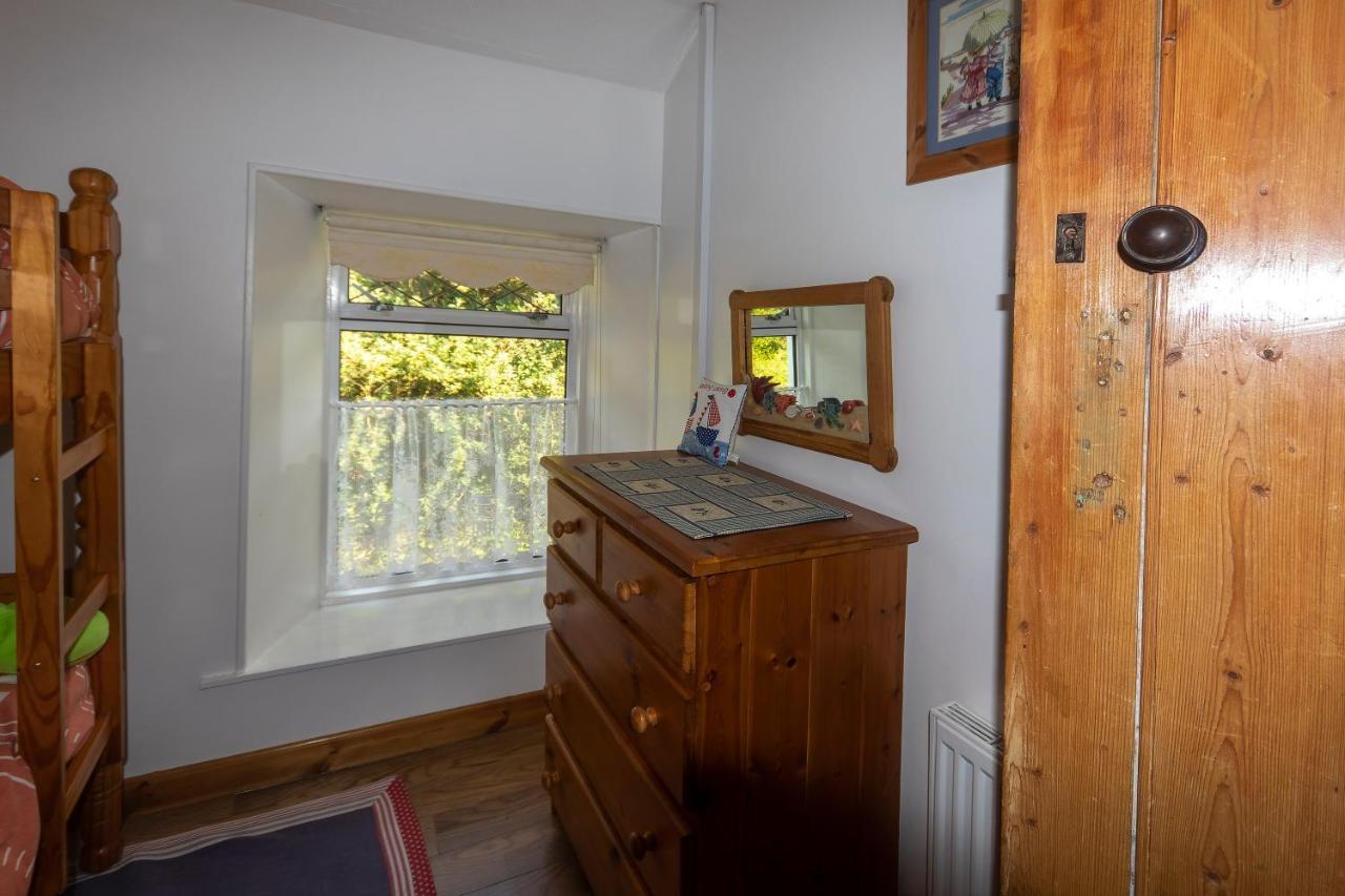 Thorn Cottage Fishguard Extérieur photo